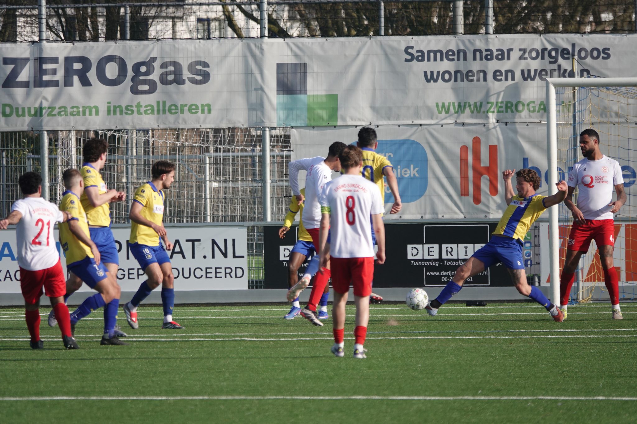 VV Dongen wint met 5-4 van MASV uit Arnhem
