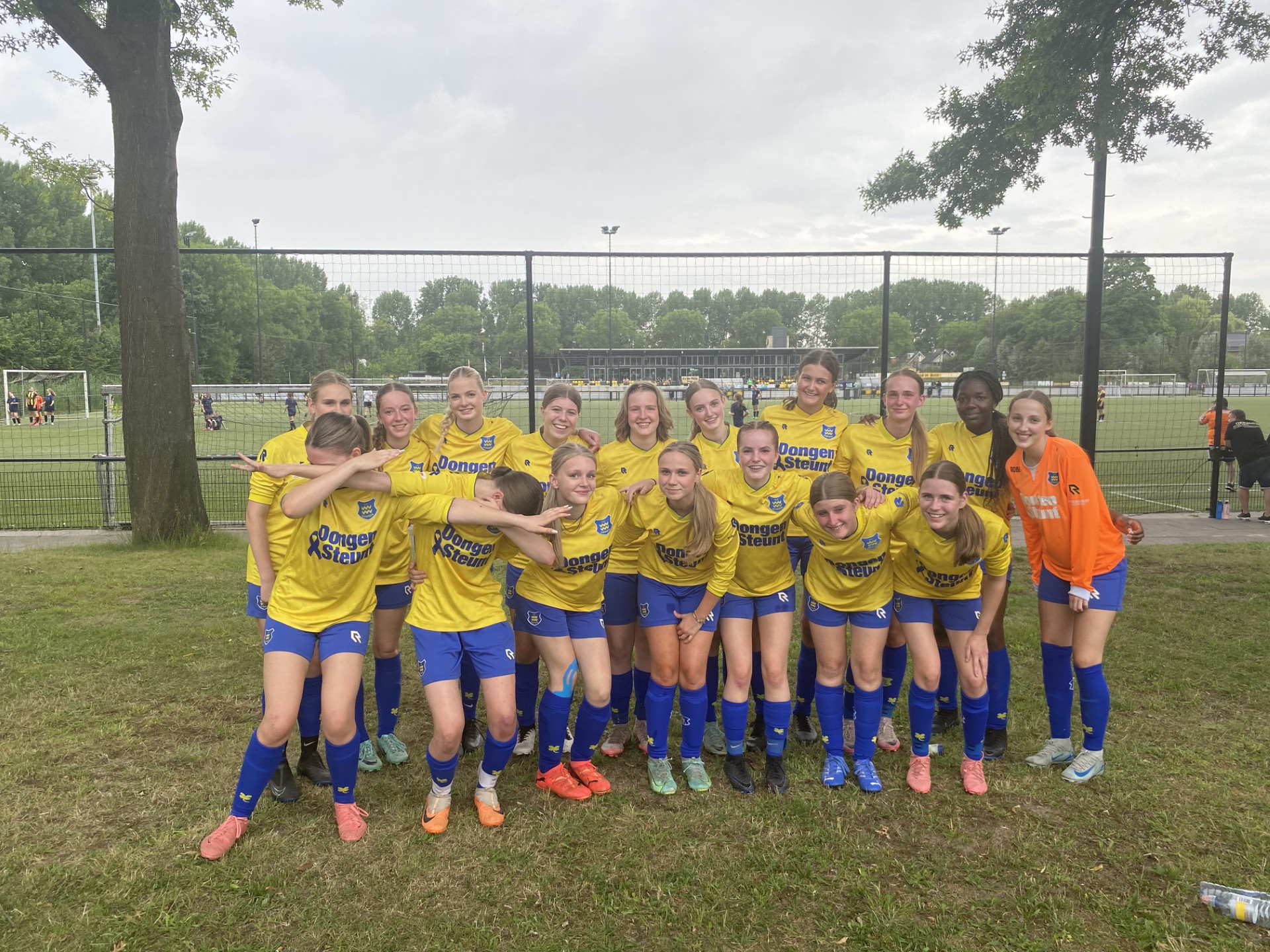 KNVB Final League VV Dongen meisjes O17